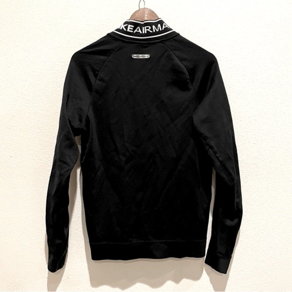 NIKE Air Max Athletic Trendy Everyday Black White Logo Moisture Wicking Jacket - Picture 2 of 8